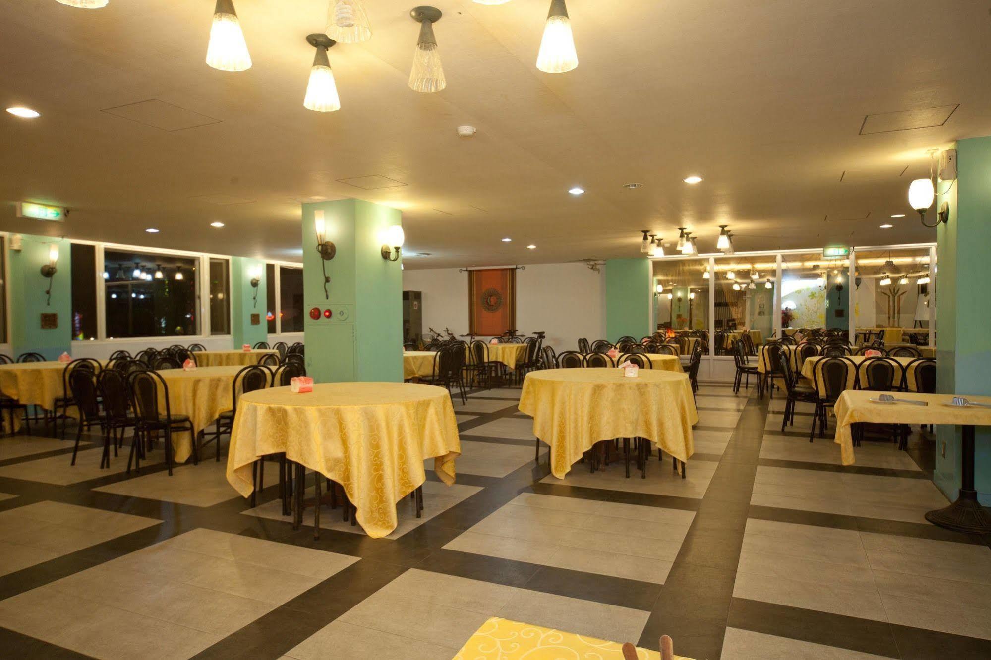 Champagne Hotel Jiaoxi Exterior photo
